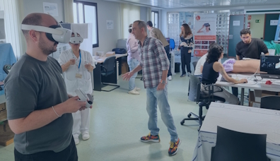 Especialistas usando Realidad Virtual